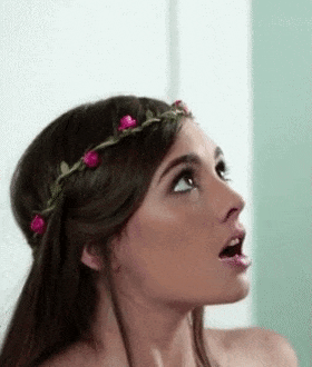 놀라는 여자 그곳 보고 깜놀 우와 처다보며 감동