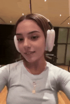 운동 헬스 런닝 에어팟 맥스 에어팟맥스녀 운동녀 여자 예쁜