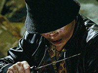 신세계 조선족 암살 흉기 칼 나가리 하 입김 단검