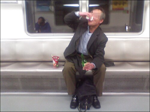 소주 한잔 술집 지하철 빌런