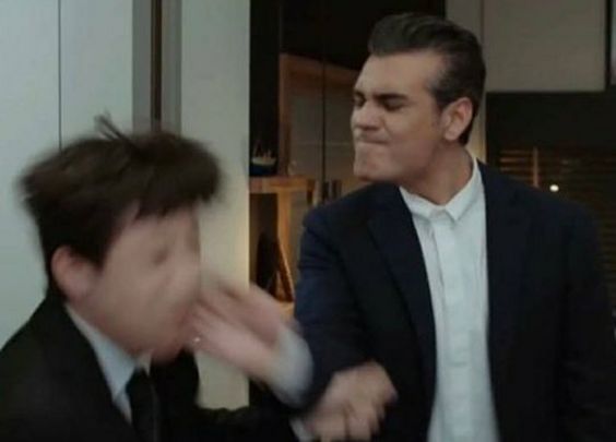 싸대기 꺼져 닥쳐 나가 빡침 헛소리 뺨싸대기