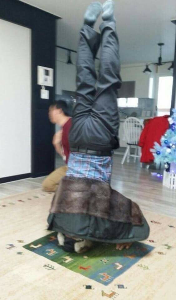 그랜절 할아버지 대박 자세 정자세 세뱃돈 세배 설날 세배법 물구나무