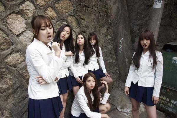 일진 고딩 불량 골목길 담배 불있냐 고딩 여고생 불량배 사탕