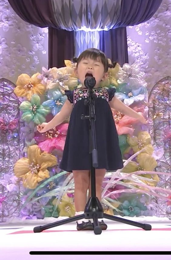 노래 아이 꼬맹이 열창 동요 귀여운