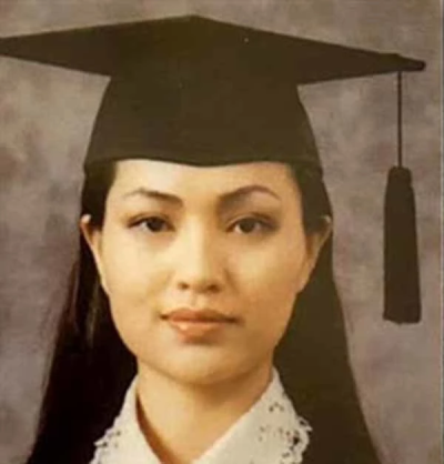 김건희 김명신 사진 과거 졸업식