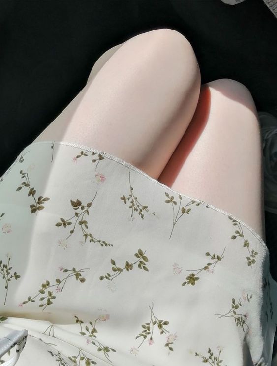 원피스 조수석 예쁜 여자 다리 허벅지