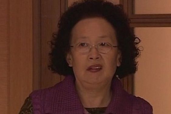 나문희 문희 띠꺼운 표정 불만 며느리 거침없이 하이킥 화남