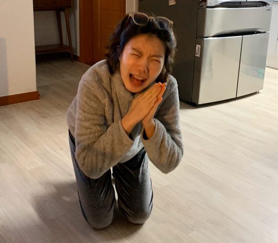 잘못했어요 용서 살려줘 제발 한번만 봐줘 사죄 미안