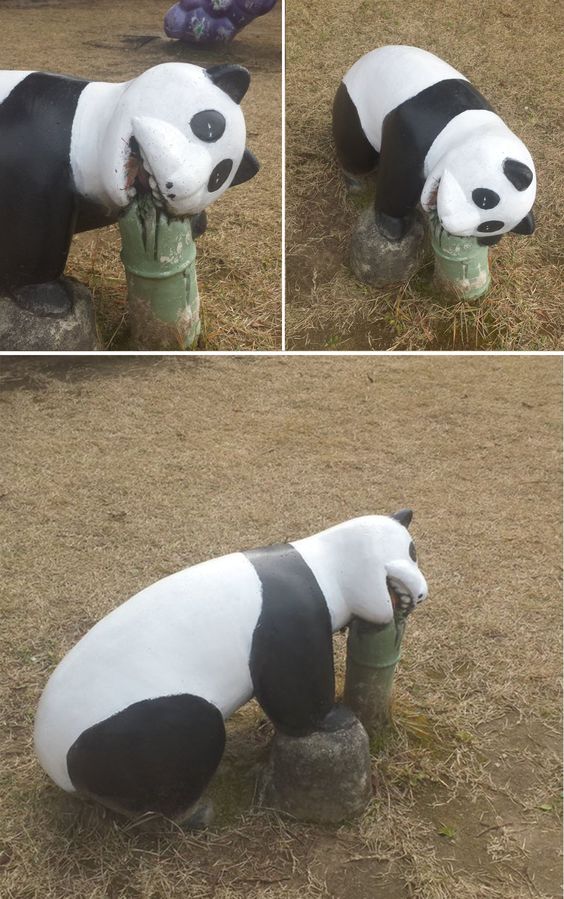 판다 모양 인형 동상 대나무