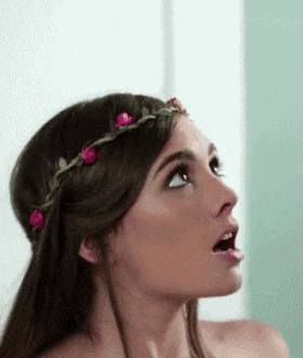 놀라는 여자 깜놀 허컥 크기 사이즈