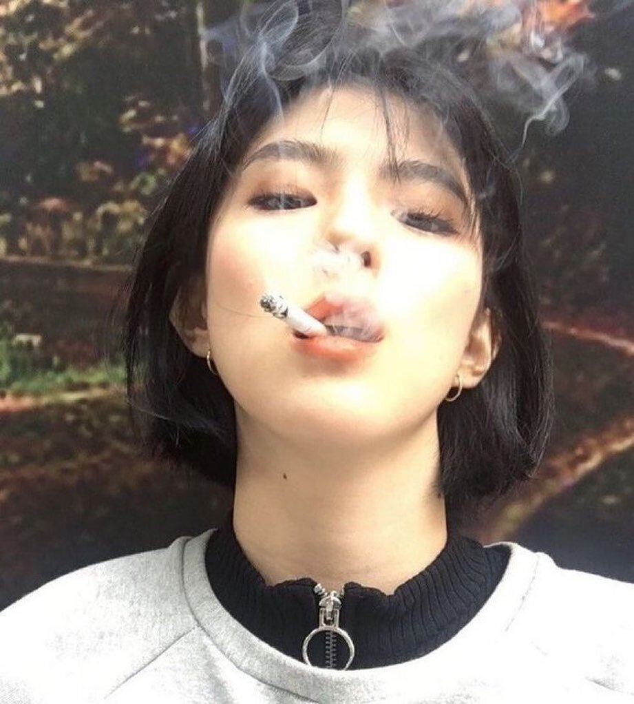 한소희 흡연짤 담배짤 담배