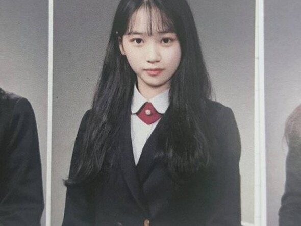 4세대 걸그룹 졸업사진 김채원