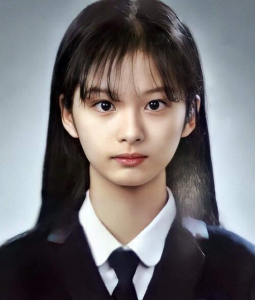 졸업사진 걸그룹 4세대 설윤