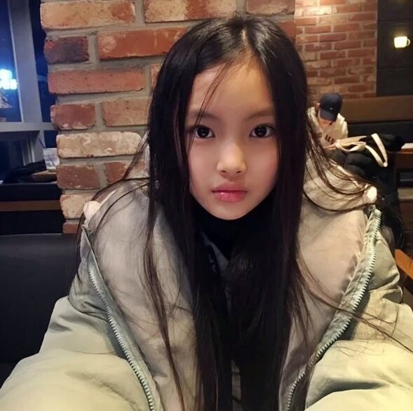 졸업사진 걸그룹 4세대 이혜인