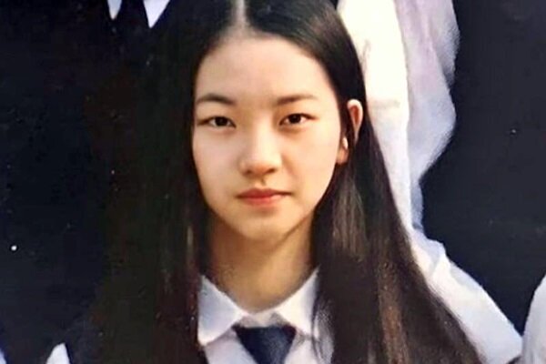 졸업사진 걸그룹 4세대 카리나