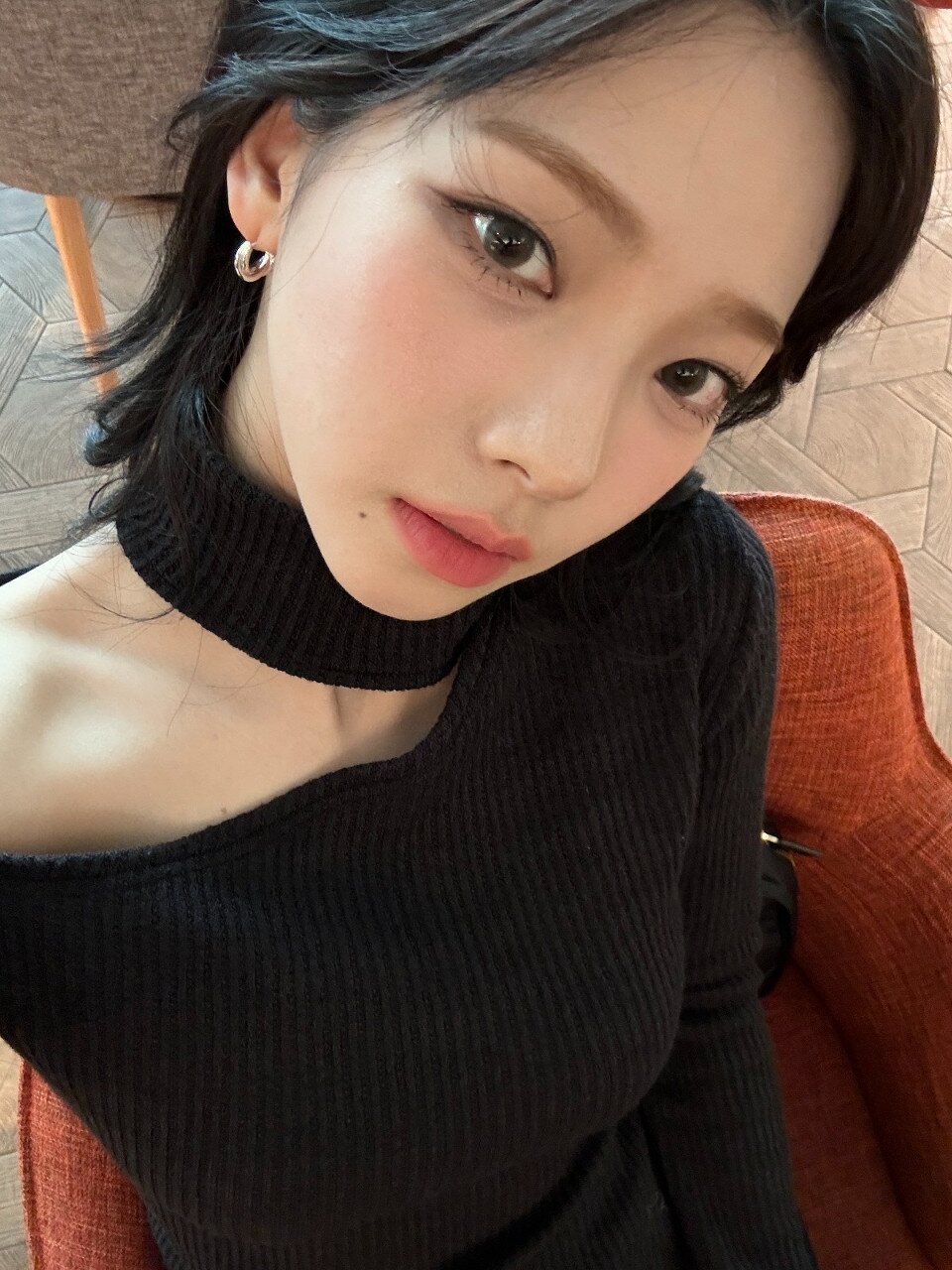 카리나 셀카 AESPA Karina 짤방 여친짤 에스파 예쁜 아이돌 걸그룹 섹시 얼굴 입술 피부