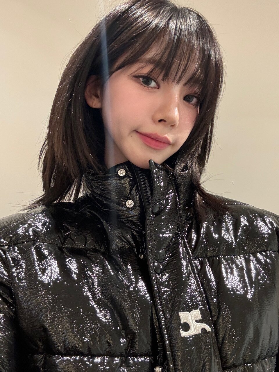 카리나 셀카 AESPA Karina 짤방 여친짤 에스파 예쁜 아이돌 걸그룹 섹시 얼굴 입술 피부