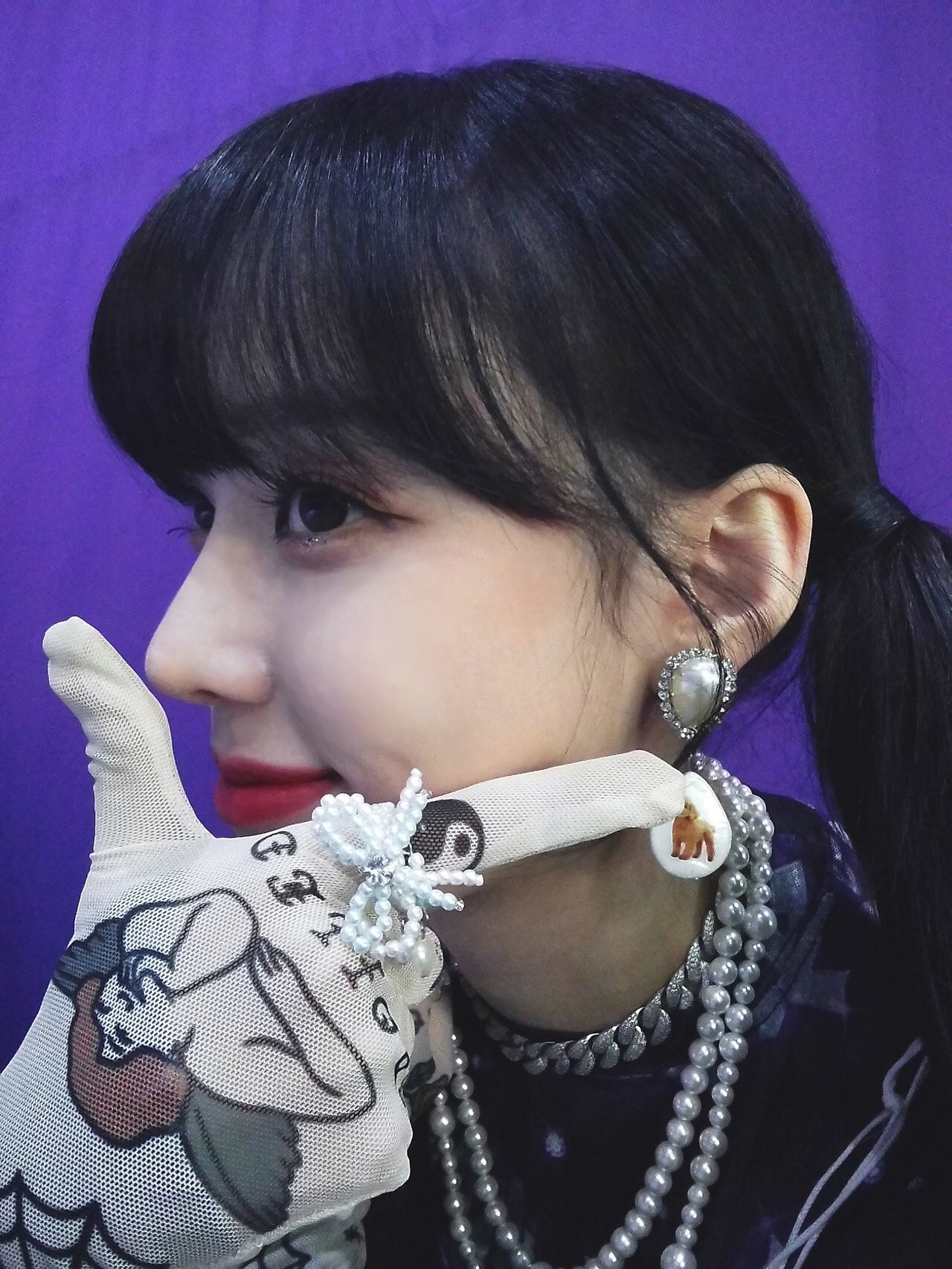 에스파 윈터 귀걸이 자랑 짤방 예쁜 aespa