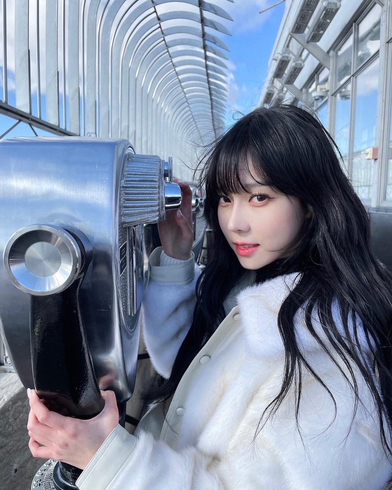 에스파 윈터 분위기 쩌는 셀카 짤방 예쁜 aespa