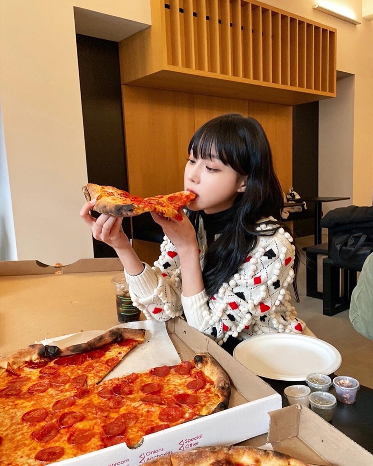 에스파 윈터 피자 먹방 셀카 민정이 짤방 예쁜 aespa