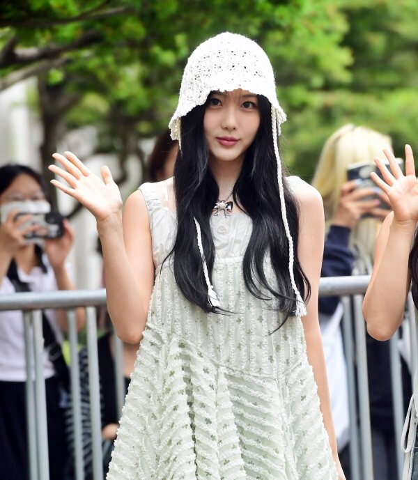 배드빌런 윤서 4.5세대 걸그룹 아이돌 가수 멤버