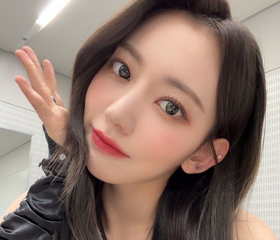 르세라핌 사쿠라 4세대 걸그룹 얼빡샷 셀카