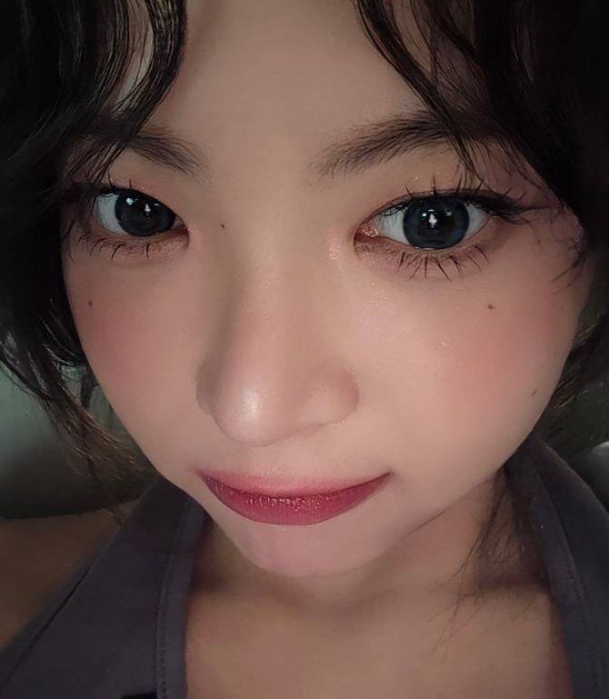 르세라핌 홍은채 4세대 걸그룹 얼빡샷 셀카