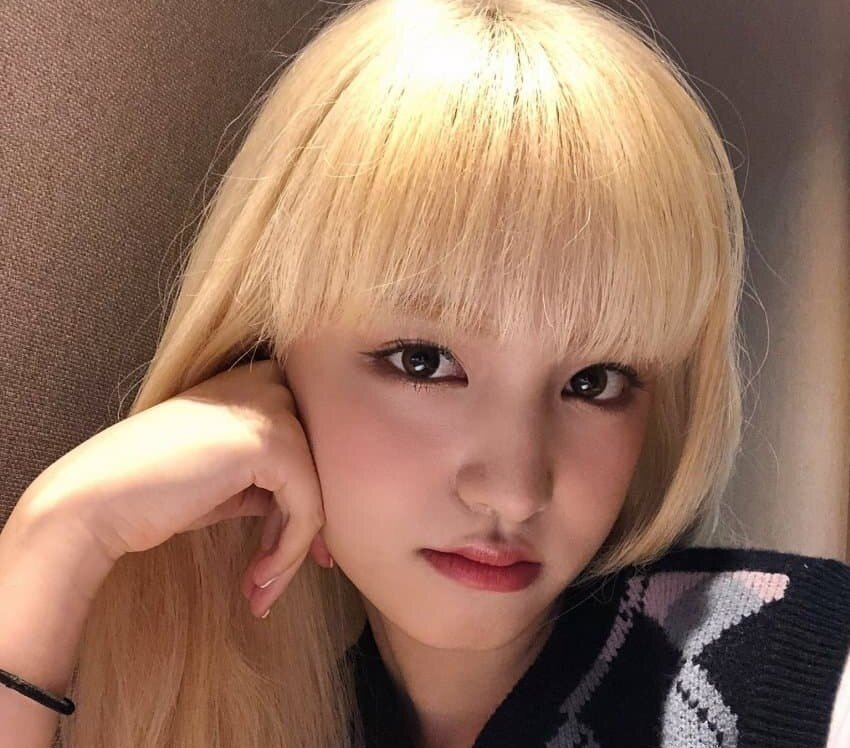 아이브 리즈 4세대 걸그룹 얼빡샷 셀카