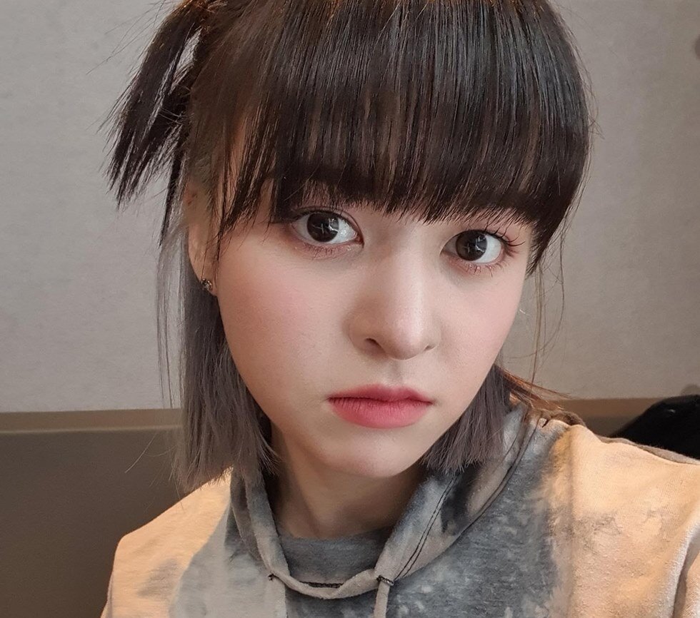 엔믹스 릴리 4세대 걸그룹 얼빡샷 셀카