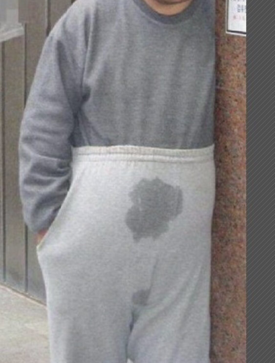 지렸다 지리다 바지 적셔 오줌 놀람