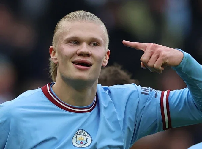 엘링 홀란 축구 공격수 선수