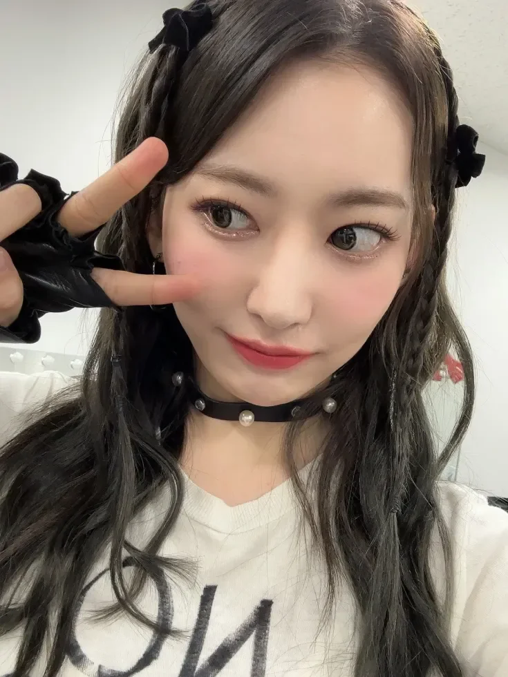 LESSERAFIM 사쿠라 아이돌 걸그룹