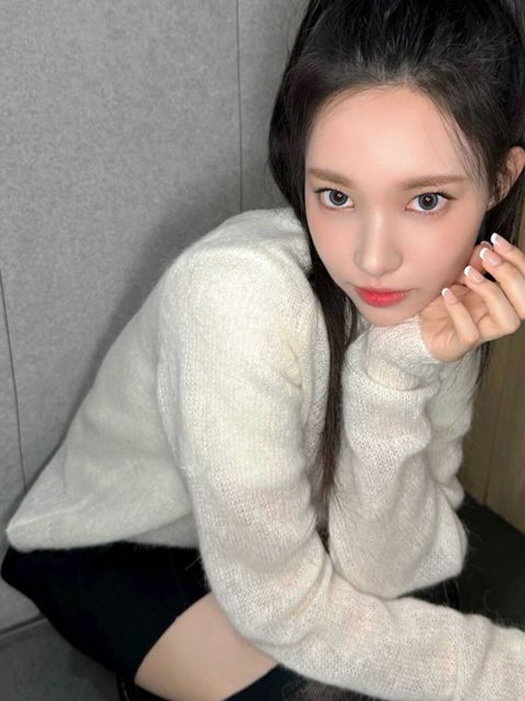 ILLIT 윤아 아이돌 걸그룹 Kpop 여자아이돌 셀카