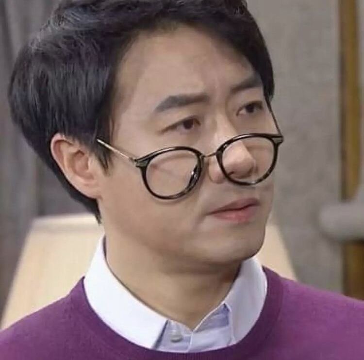 빡침 안경 화남 열받음 광기