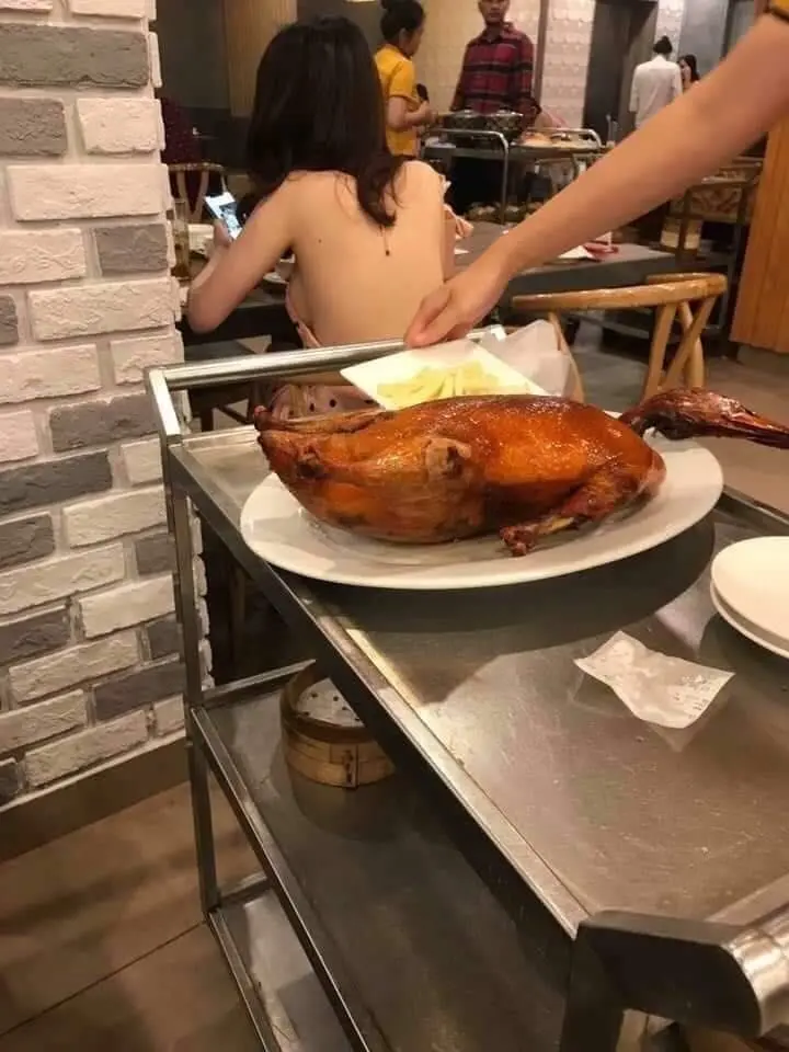 맛있어 보이는 북경 오리 